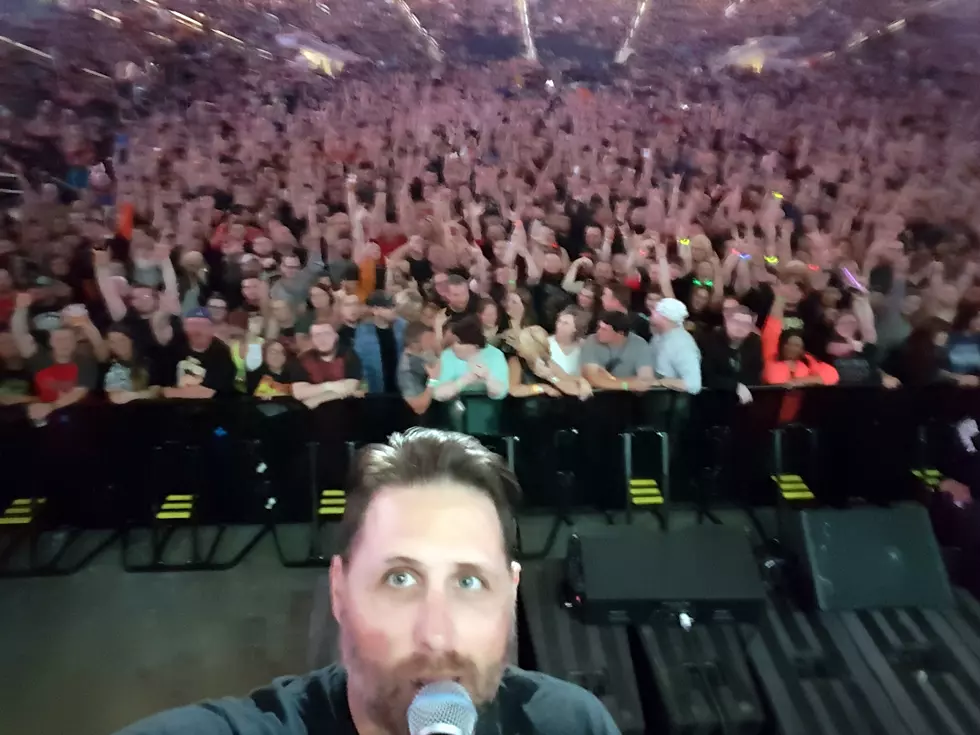 What It&#8217;s Like to Be on Stage With 8,000 Fans at a 103GBF Damn Loud Rock Show [Video]