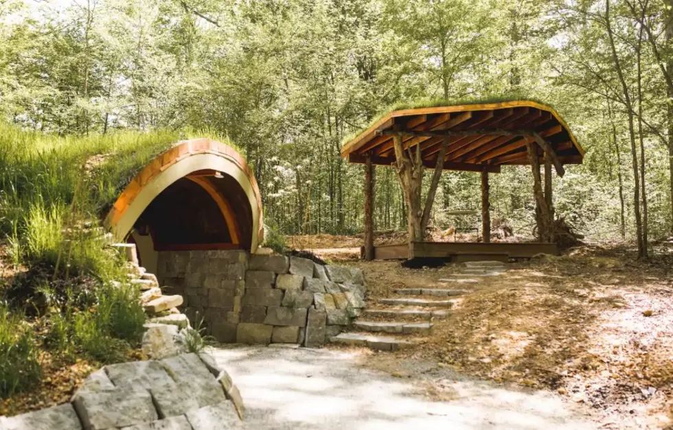 Book A Stay In An Underground Hobbit Hole In McEwen Tennessee
