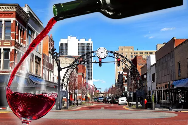 Indiana Wine Fans Get Bigger Pours At the 2022 Evansville Wine Walk