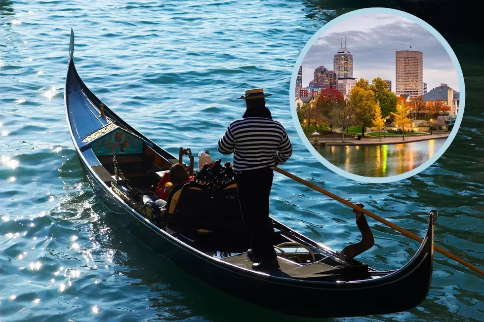 Did You Know You Can Take a Romantic Gondola Ride In Downtown Indianapolis?