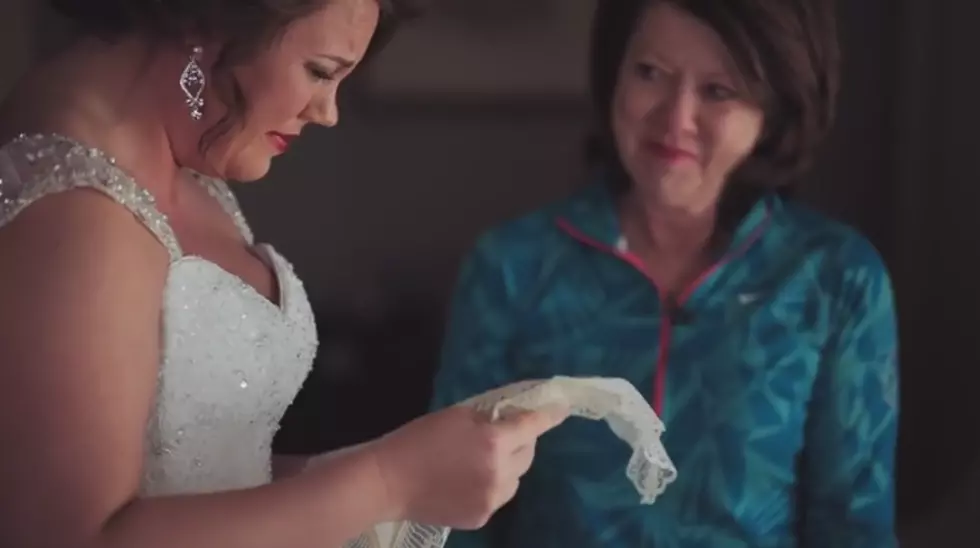 Mom Saves 20-Yr-Old Note [VIDEO]