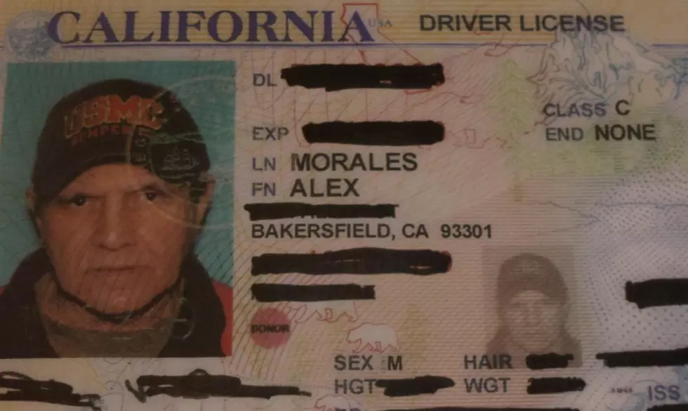 Why Is This Man’s Driver’s License Photo Going Viral?