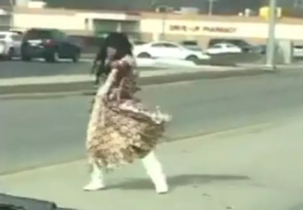 Woman Seen Kung Fu Dancing on Rockton Avenue in Rockford [VIDEO]