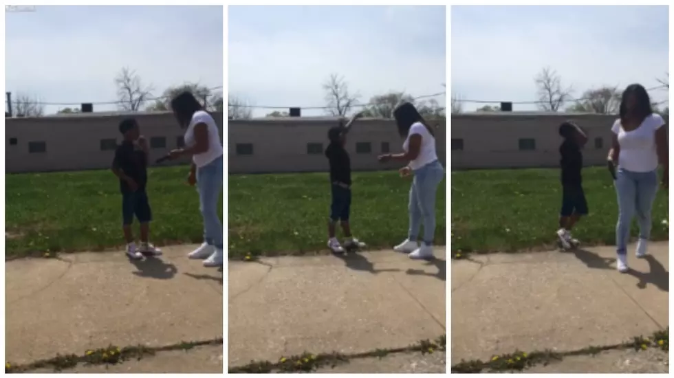 Chicago Woman Confronts Child Carrying Gun [VIDEO]
