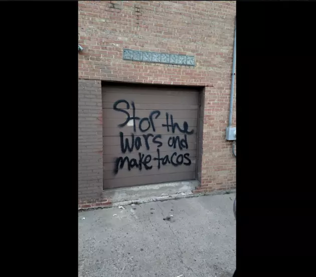 Chicago Garage Graffiti Asks To &#8216;Stop The Wars&#8217; And Do THIS Instead