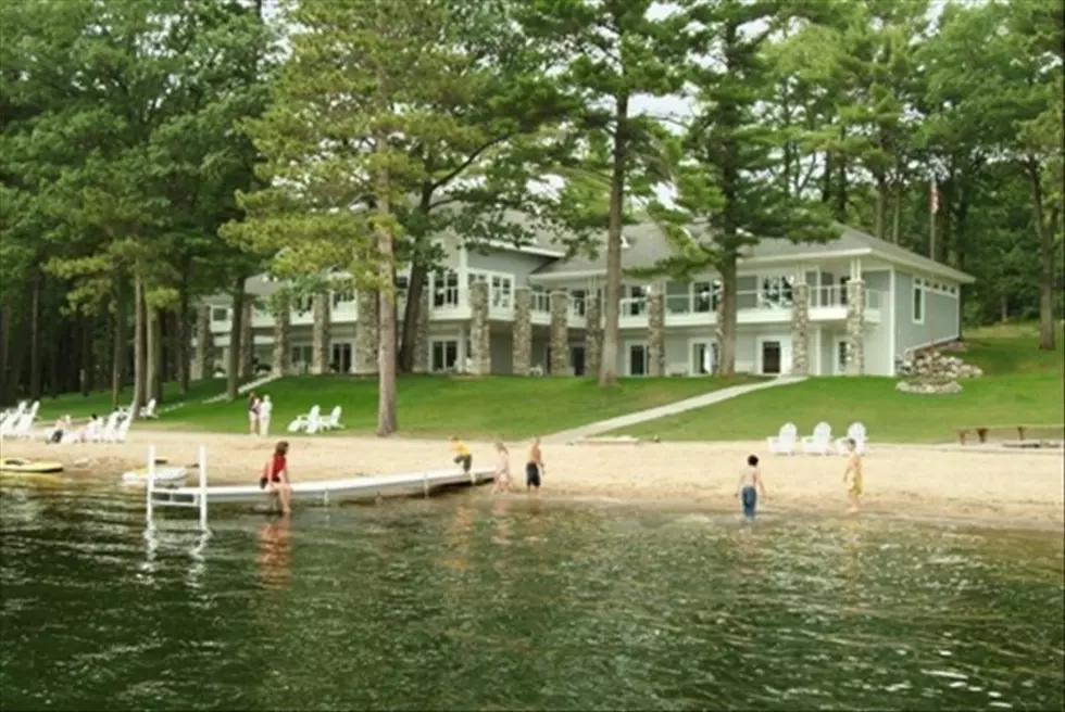 Rent This Huge Lake Michigan Mansion for a Cheap Vacation with Friends