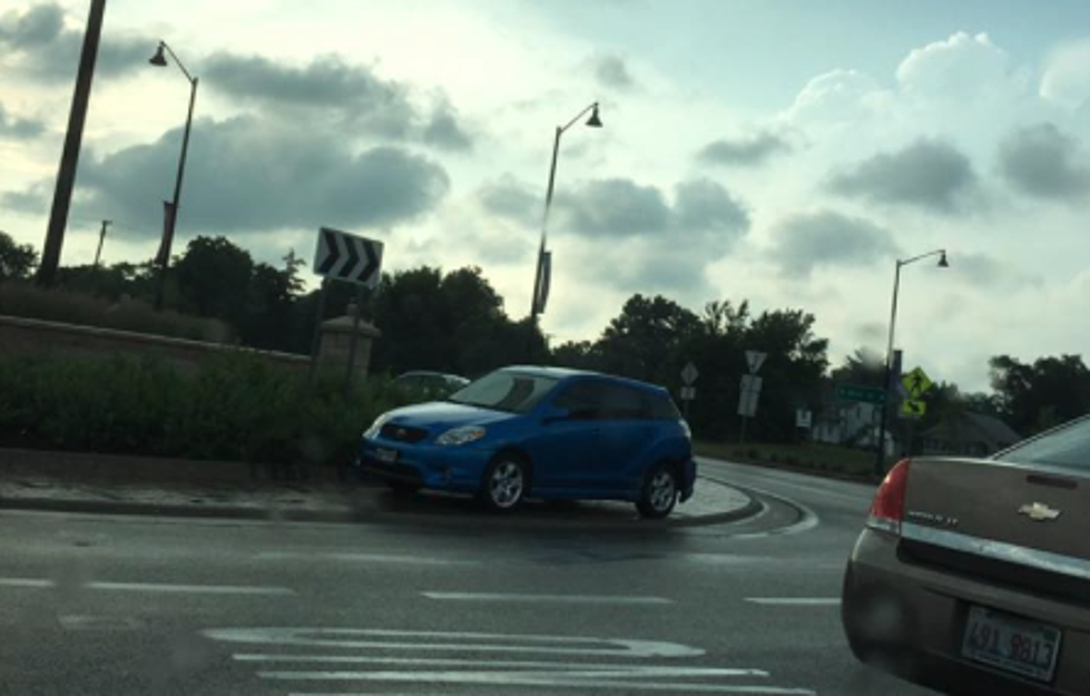 What’s this Driver Doing in the Auburn and Main Roundabout?