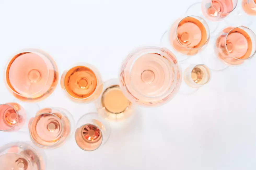Aldi Is Bringing Their Award-Winning $8 Rose To Rockford And We&#8217;re Freaking Out