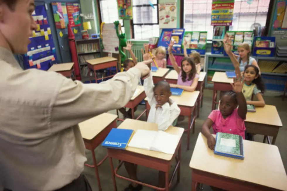 Illinois Senate Approves Minimum Salary for Teachers, But Is It Enough?