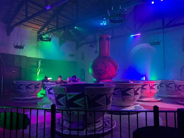 What it&#8217;s Like to Ride Six Flag&#8217;s Peppermint Swirl Ride