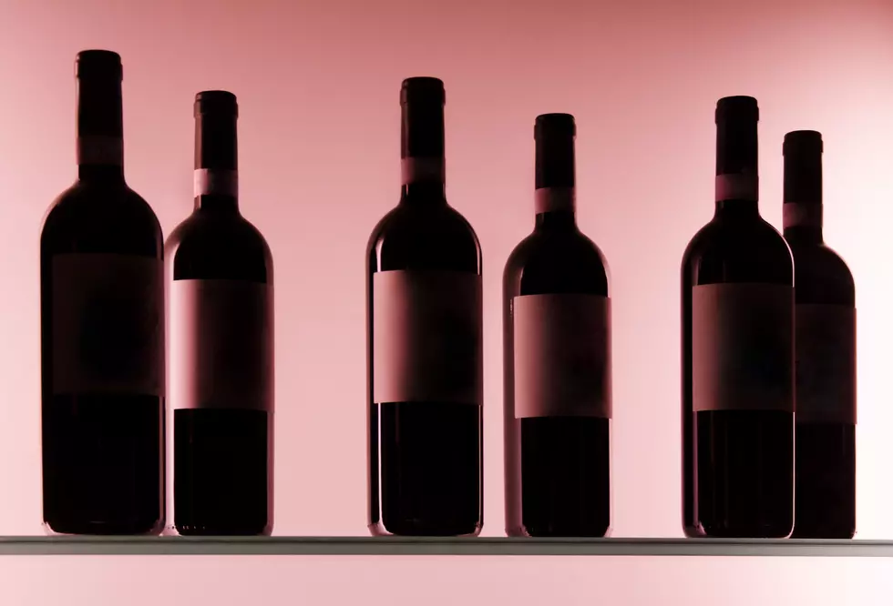 Rockford Restaurant Creates Wine Club Because 2020