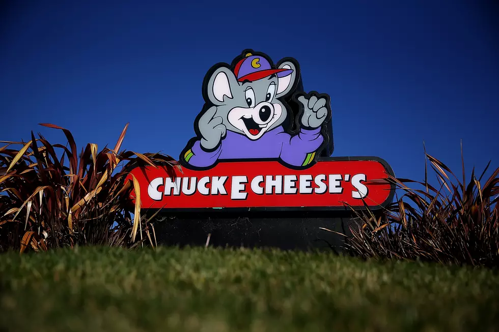 The Chuck E Cheese Pizza Conspiracy Theory You Won't Believe 