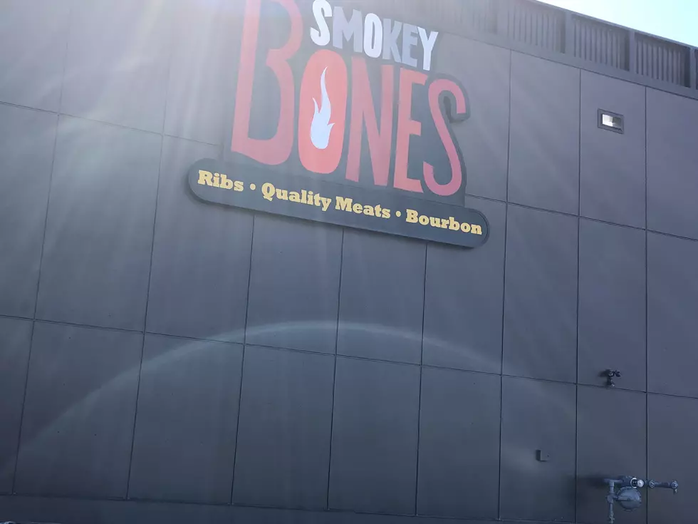 It Looks Like Smokey Bones Is Nearly Ready To Open In Rockford