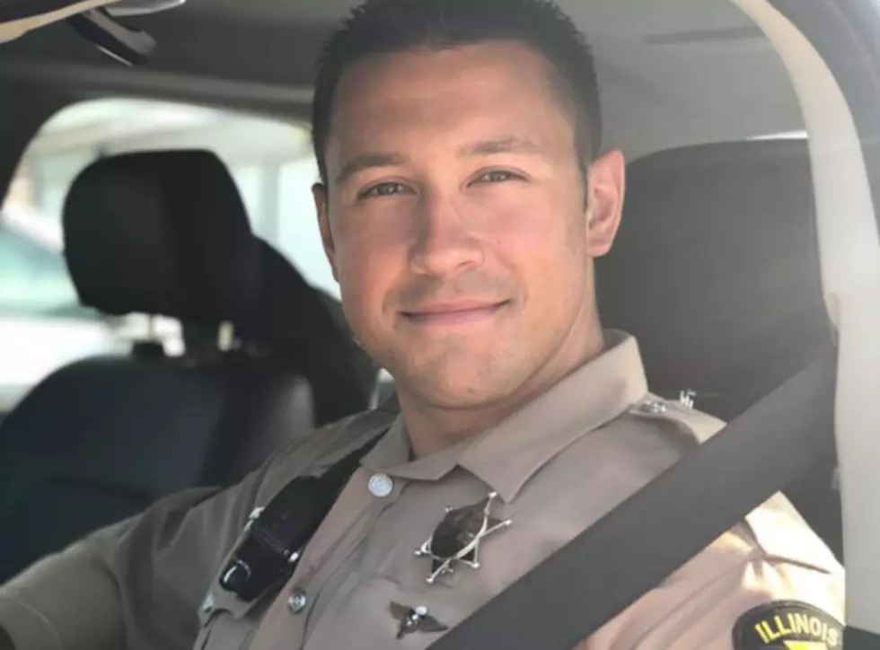 Women of Illinois Are Caught in a Thirst Trap Thanks to This Hot Cop