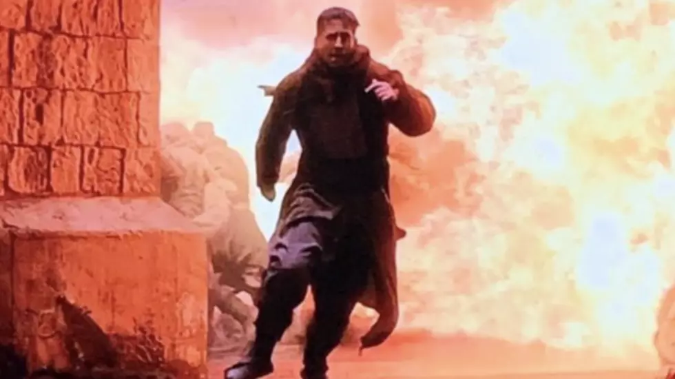 Watch How Aaron Rodgers Dies During &#8216;Game of Thrones&#8217; Cameo