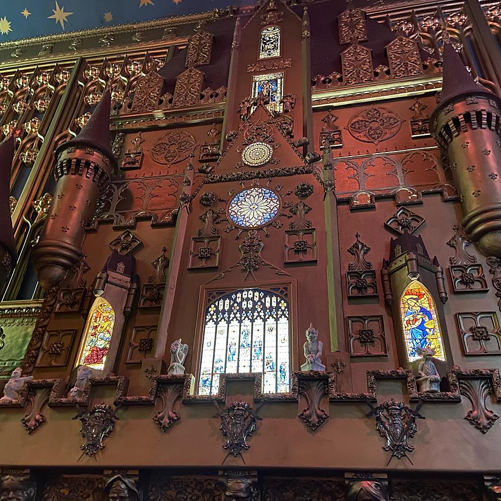 The Story Behind This Illinois Castle Will Melt Your Heart