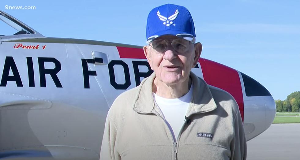 90-Year-Old Wisconsin Vet Joyfully Returns to The Cockpit 