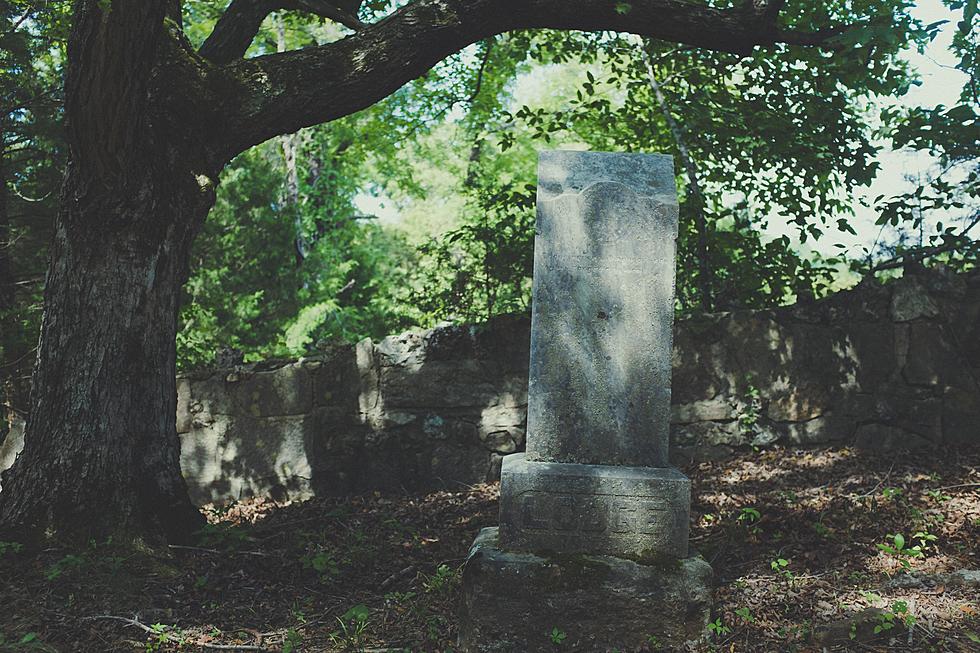 Historic Cemetery Named One of the Most Haunted Places in Illinois