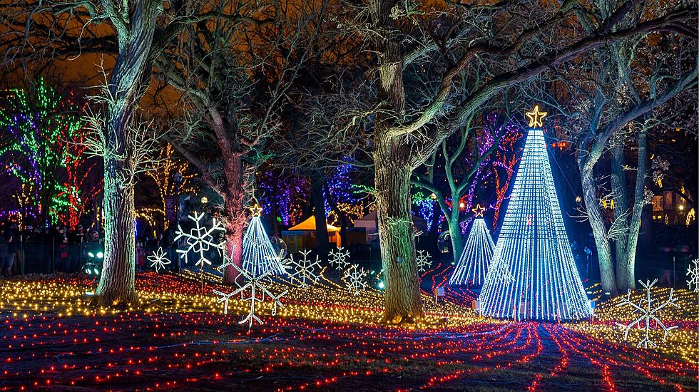 For 3 Decades, Must-See IL Christmas Light Display Still Amazes
