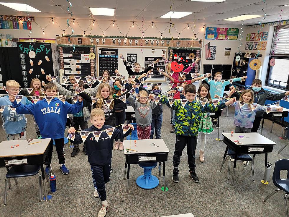Illinois Teacher Masters the Art of Inspiring Kids to Love Learning