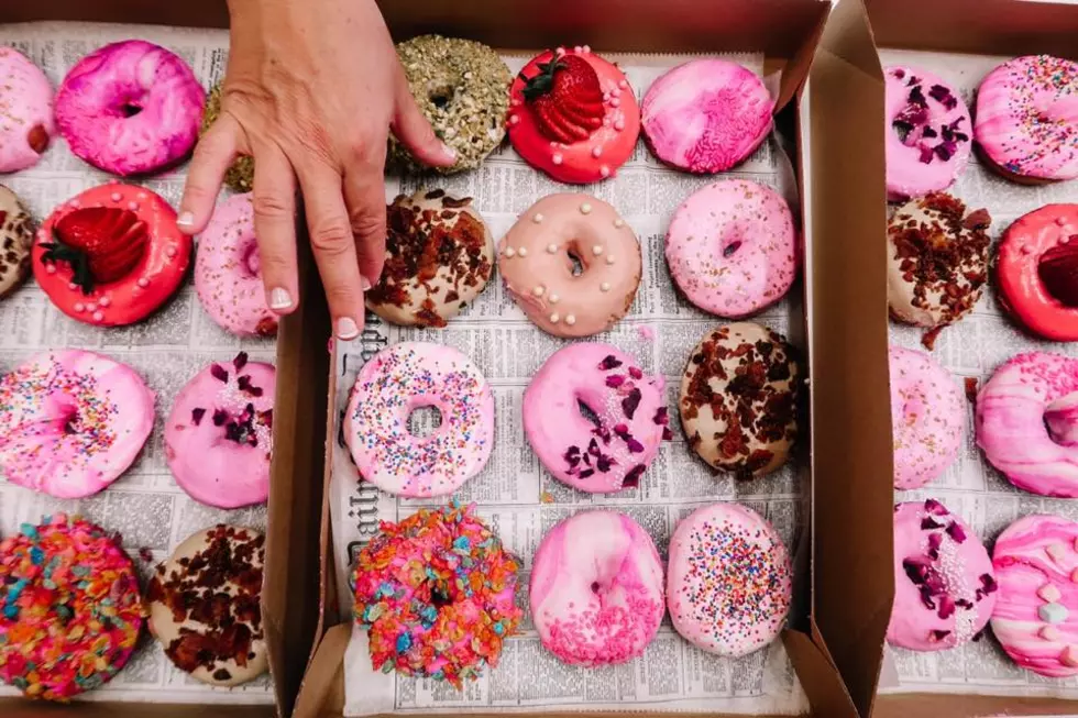 Delicious Illinois Donut Shop Dubbed One of America’s Ten Best