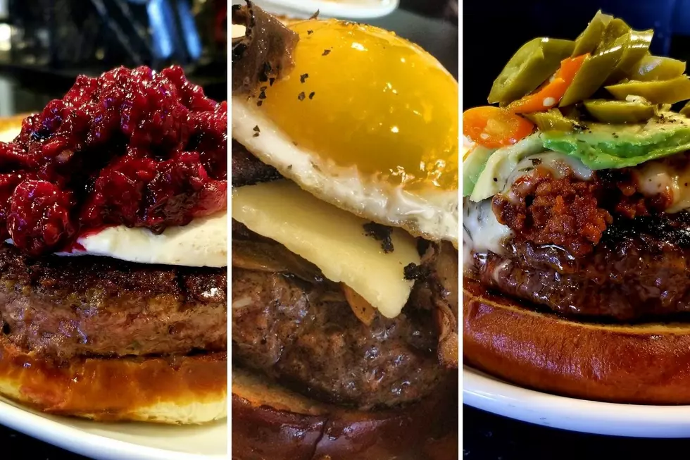 Tiny Restaurant Serves Up Some of Illinois’ Low-Key Best Burgers