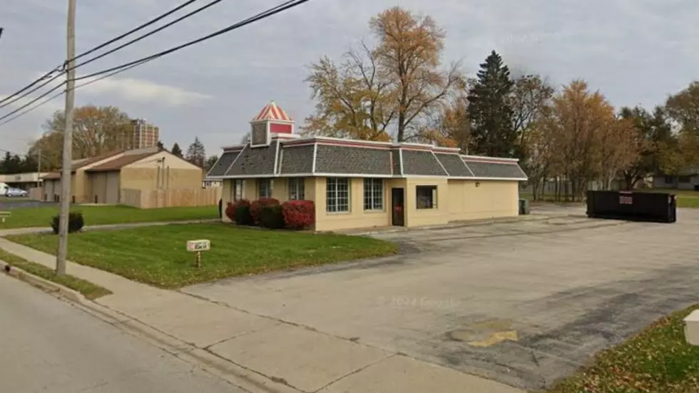 Is This Abandoned KFC In Dekalb Getting New Owners?
