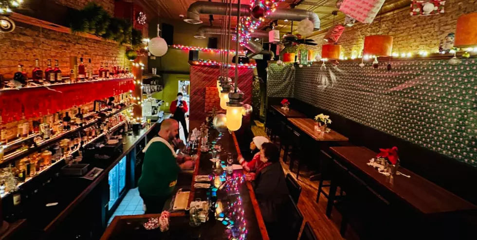 Downtown Illinois’ Santa Speakeasy Opens for ‘Encore’ During This Week’s Snowstorm