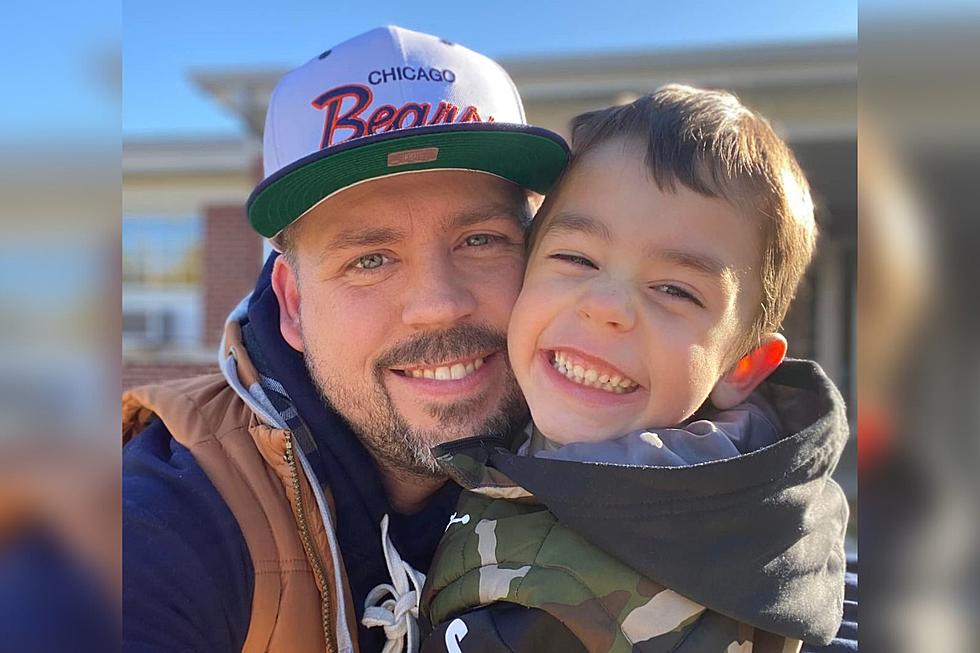 Illinois Man Helps Fathers Break Stigma Of "Deadbeat Dads"