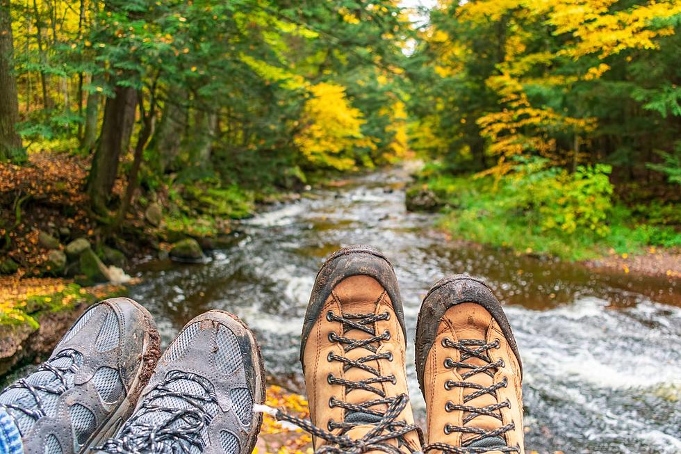 Beautiful Wisconsin Lake Town is Home To One of Best Fall Hikes