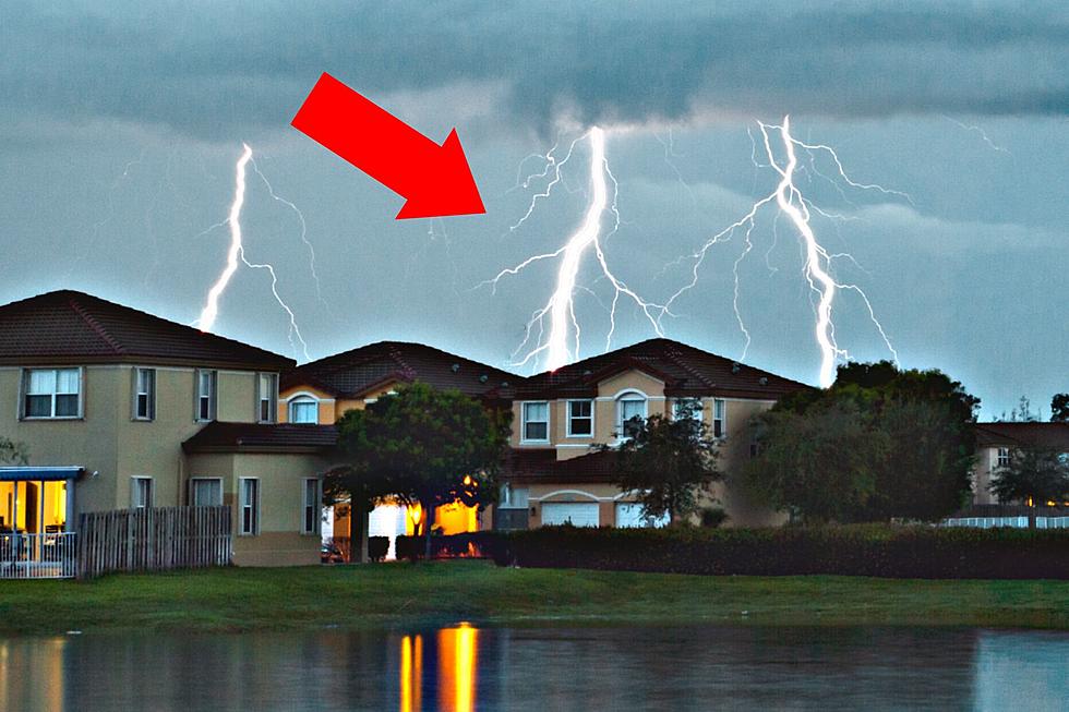 SHOCKING! Lightning Strike Tears Through Illinois Woman’s House