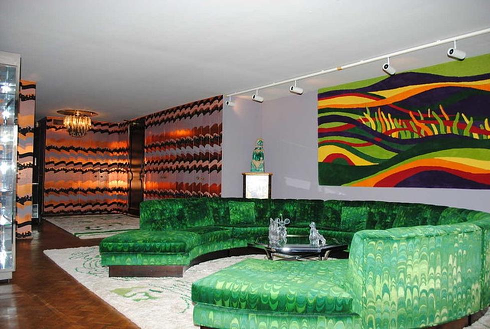 1972 Chicago Penthouse For Sale is Groovy Baby [PHOTOS]