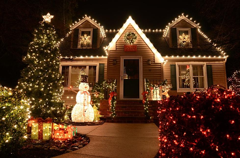 Rockford Resident has Christmas Decorations Stolen