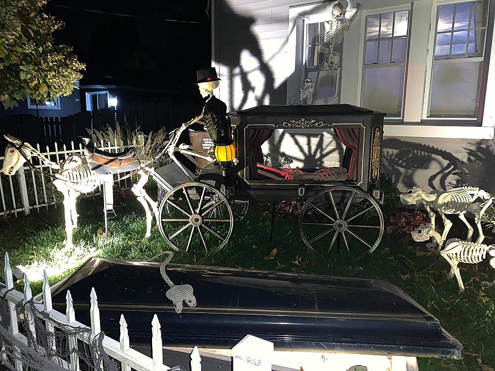 Rockton House Has Epic Halloween Display, With Candy Shoot!