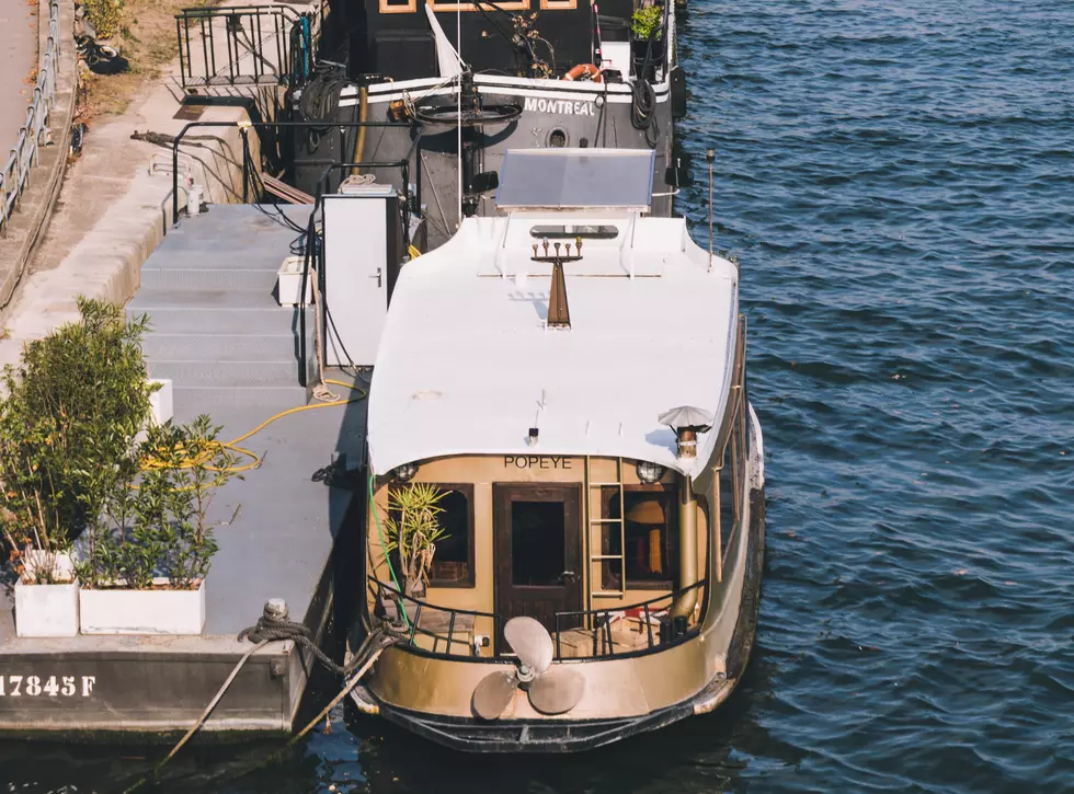 Stay On A Houseboat In Illinois For Your Next Vacation