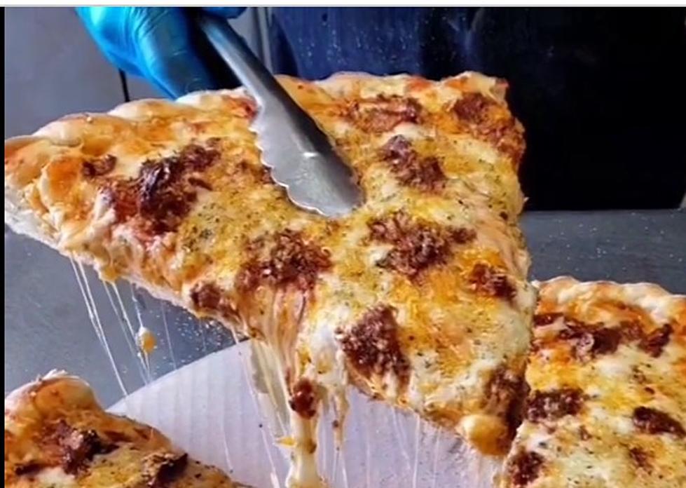 Illinois Heavyweight Pizza Slice Champ Is 1 Pound Of Food Heaven