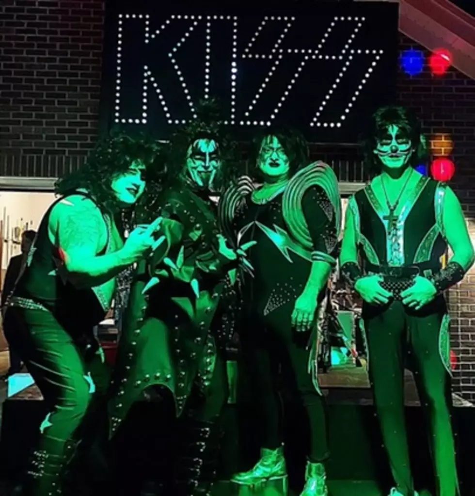 Trick Or Treaters Rocked To Kiss Tribute Band In IL Neighborhood