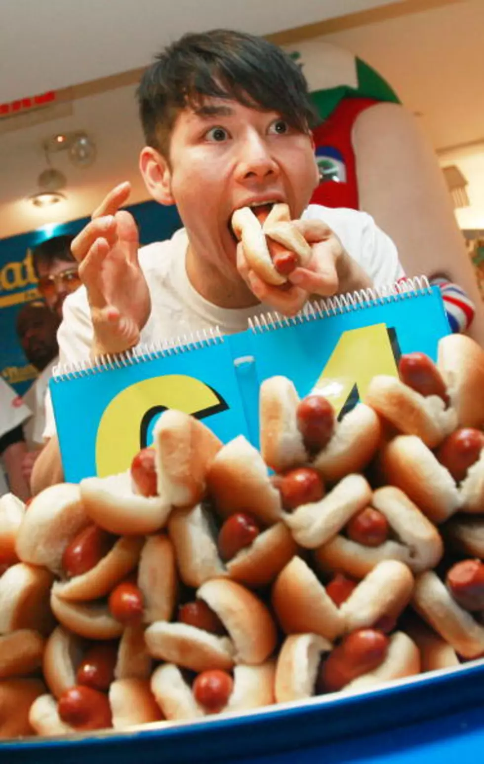 115-Pound Woman Wins Illinois Hot Dog Eating Contest
