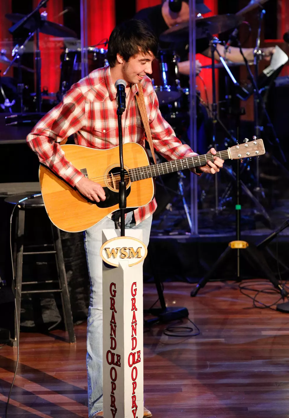 Make Travel Plans Now To See Mo Pitney At Grand Ole Opry