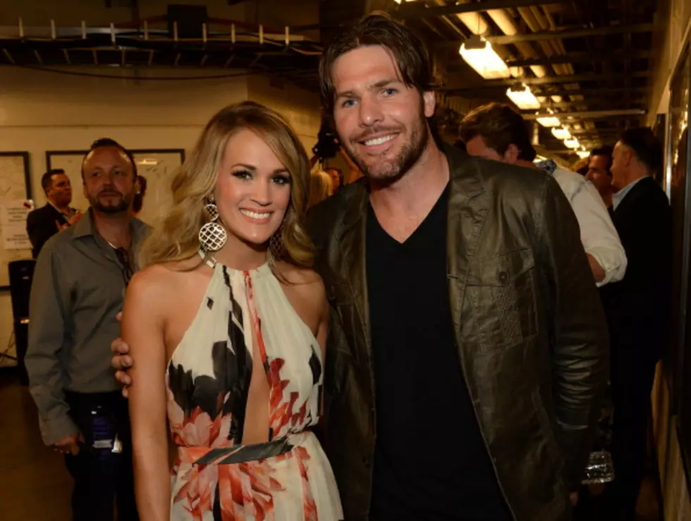 Adorable, Carrie Underwood Shows off her Baby &#8211; 1st Photo  [Picture]