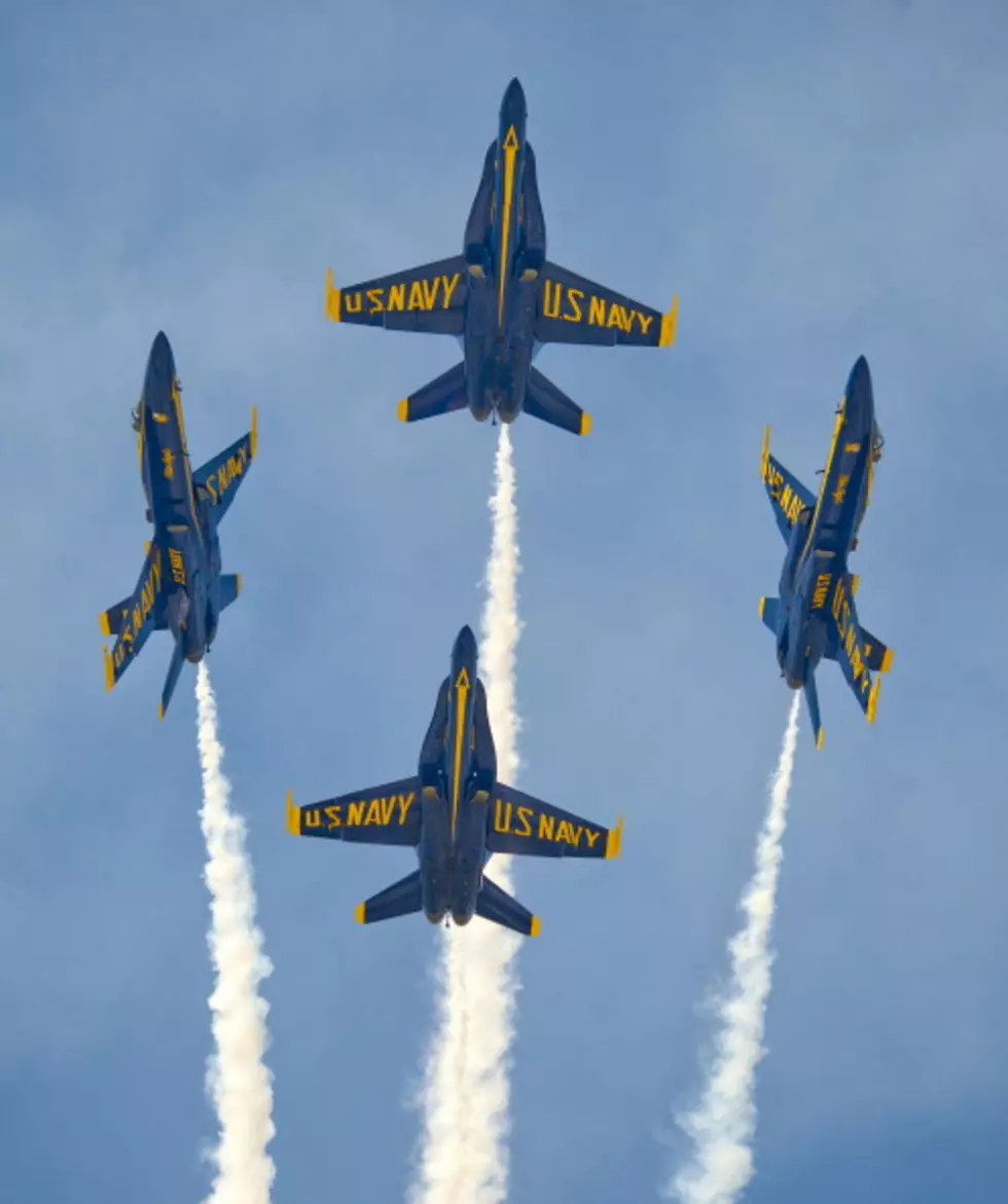Rockford TV Anchor Passes Out on Ride with the Blue Angels [Watch]