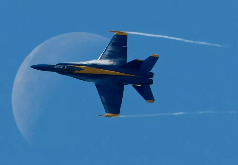 Blue Angel Plane Loses Piece Of Wing During Show in Rockford