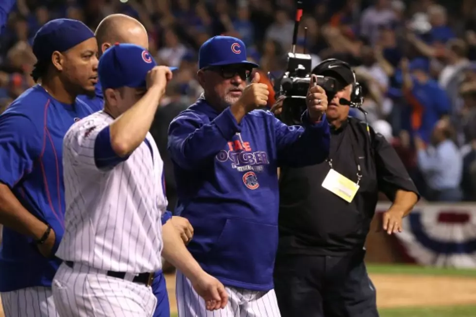 Watch the Cubs Return to the Field to Thank Fans [Video]