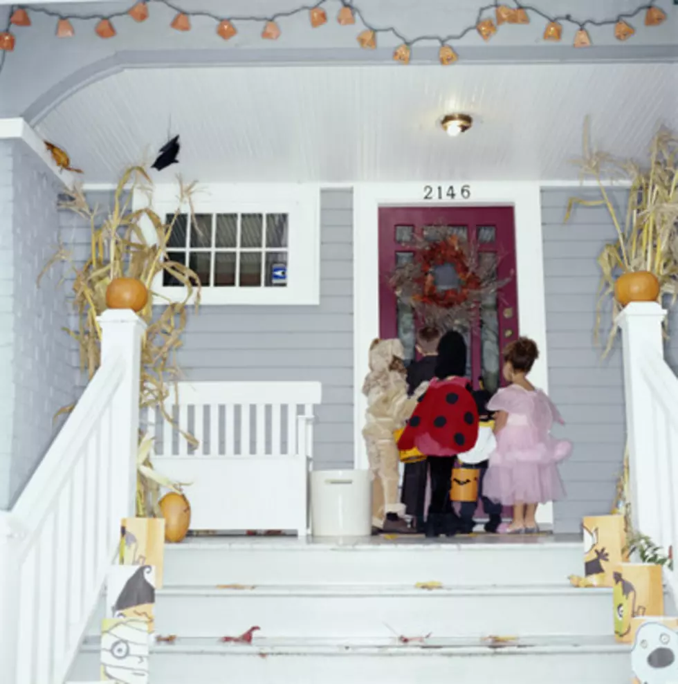 How to Keep Trick or Treaters Away [Video]