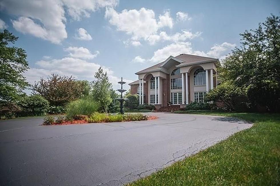 How Big of a House Can You Get In Rockford For $1 Million?