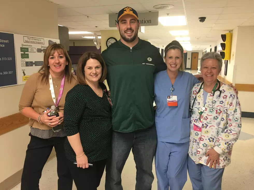 Green Bay Packer Dean Lowry Spreads Joy at Swedish American Hospital
