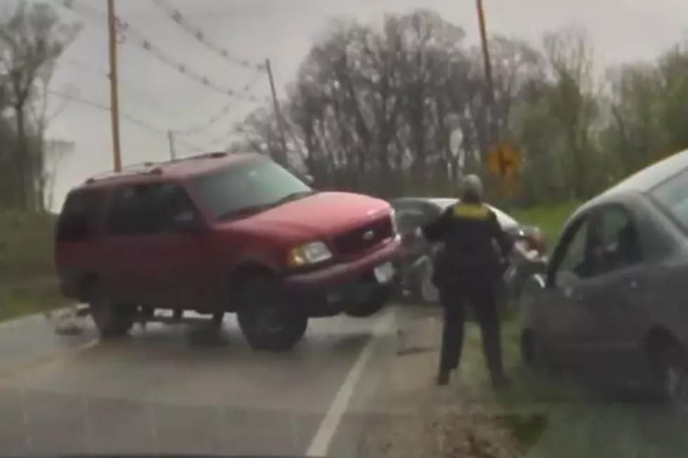 Cop Narrowly Escapes Death [VIDEO]