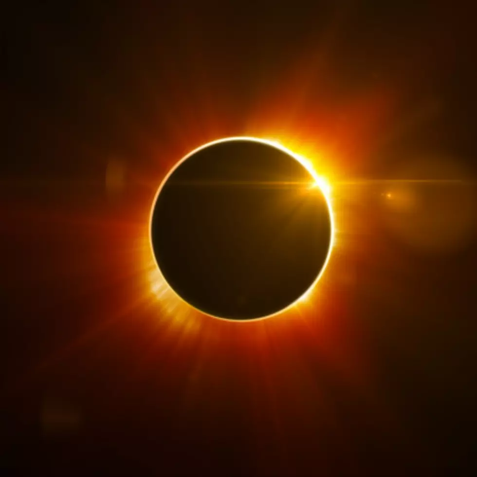 Illinois Woman Sees Jesus in the Solar Eclipse
