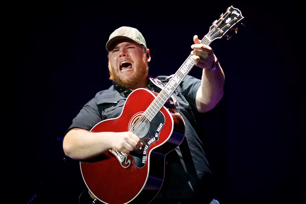 See Luke Combs at the United Center