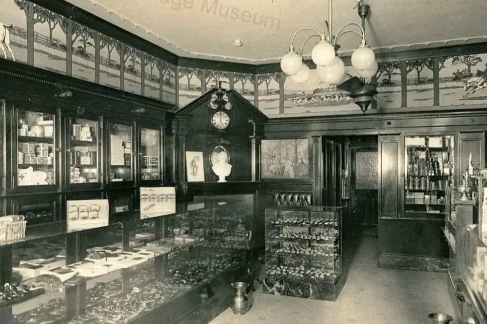 Digital Time Machine Takes You To Early 1900s Businesses in Rockford